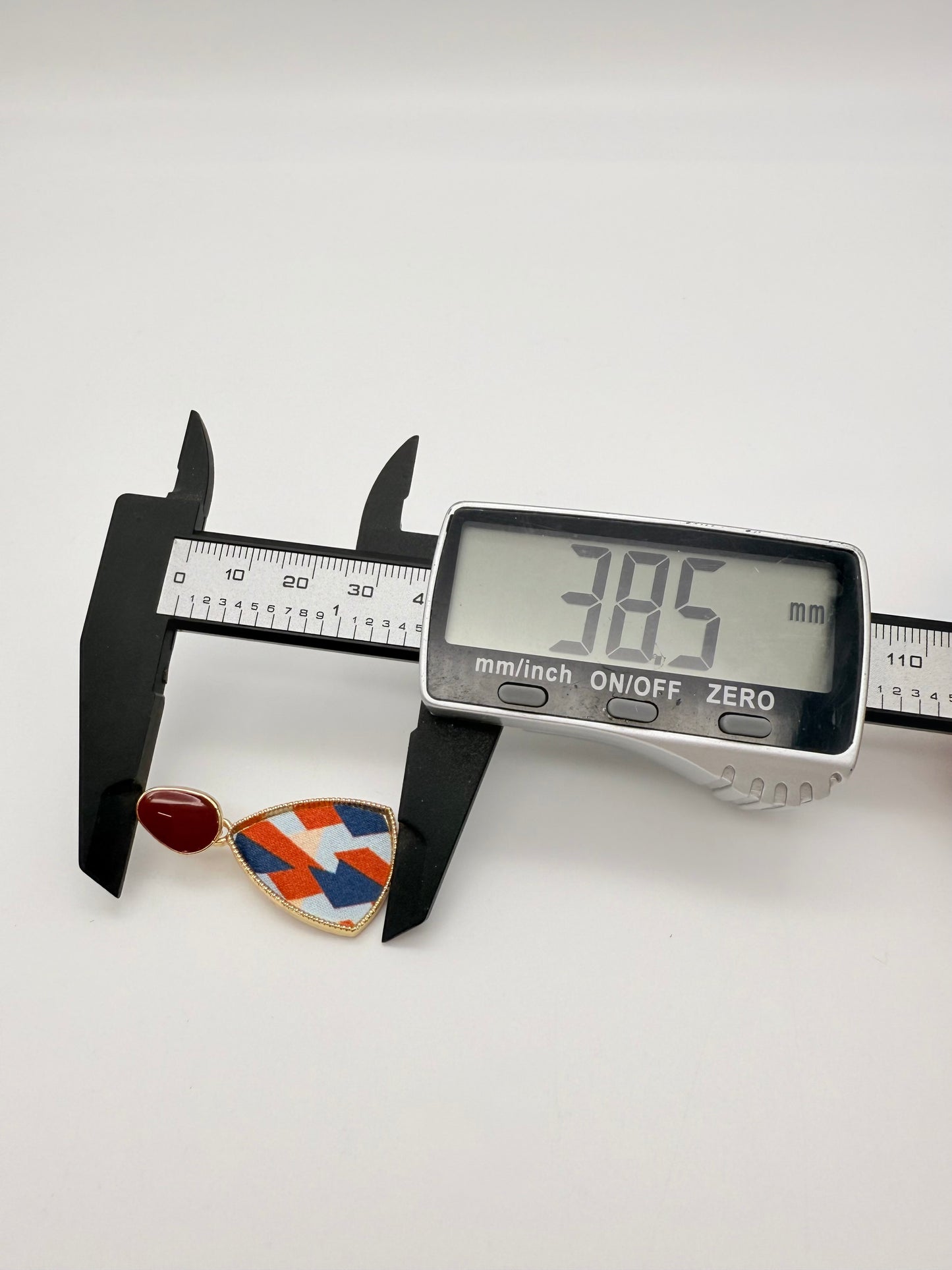 Vintage Geometric Wine Red Earrings