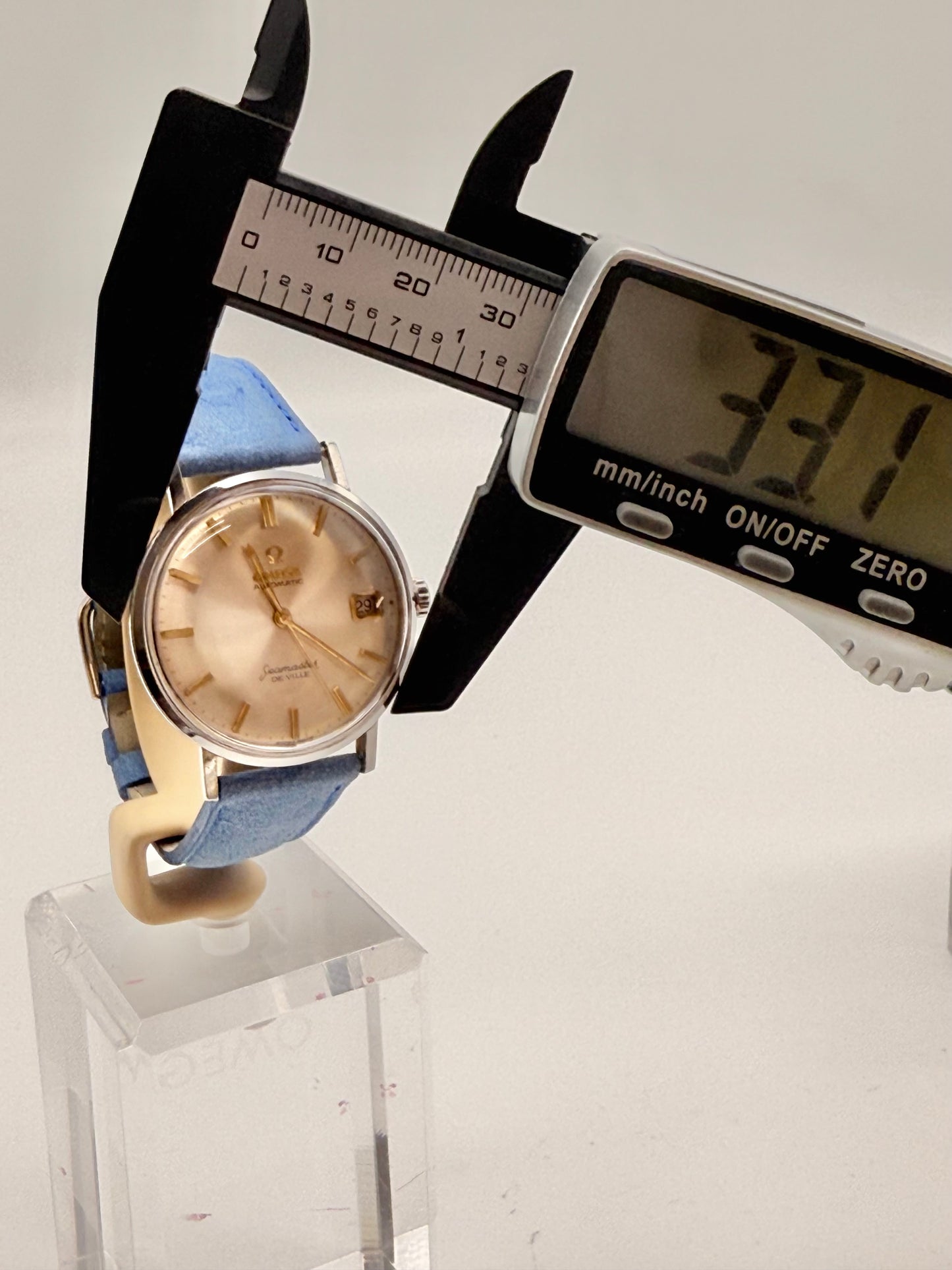 Omega Seamaster deville